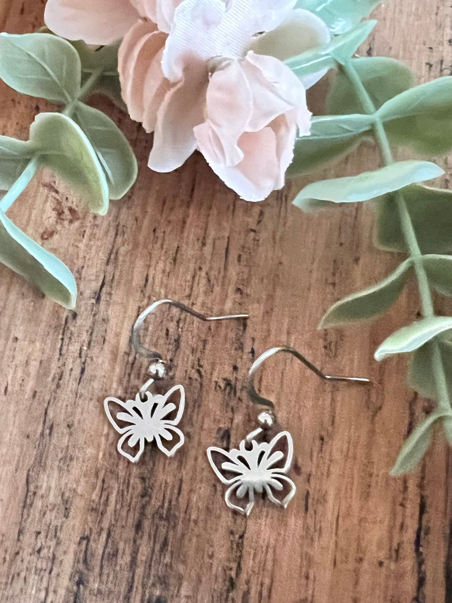 Boucles d’oreilles breloque papillon alliage métaux argent Comme un ange