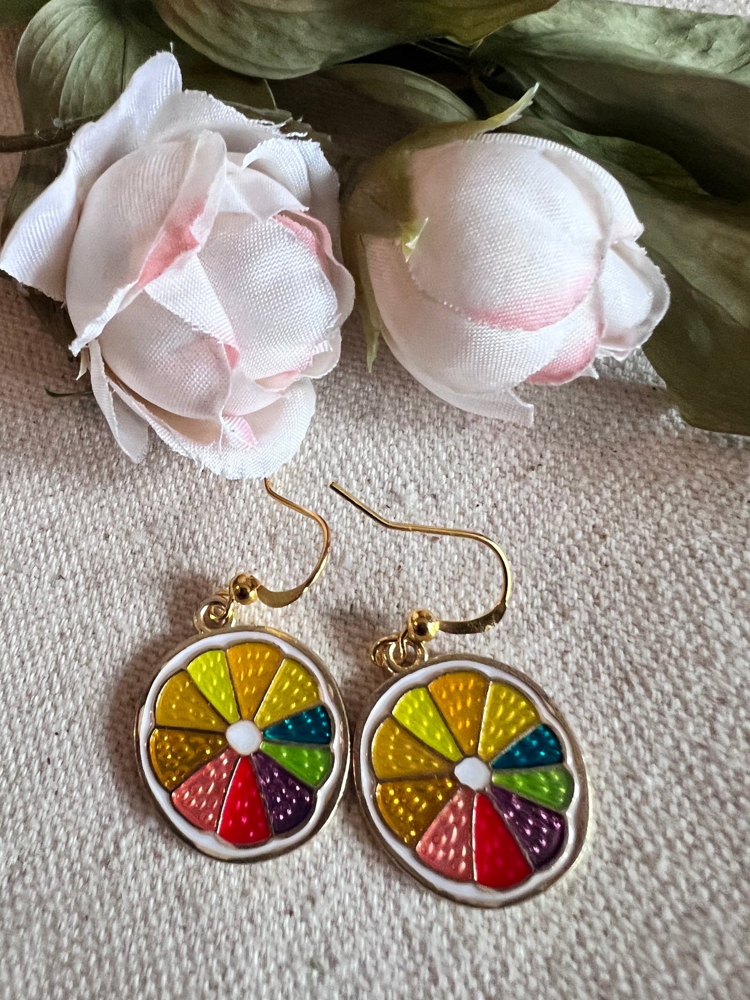 Boucles d’oreilles breloque citron multicolore sur crochet alliage de métaux or Comme un ange