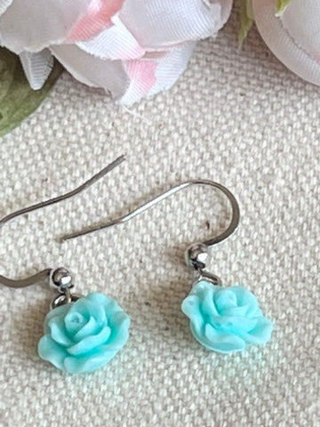 Bijoux boucles d’oreilles roses fleurs turquoises