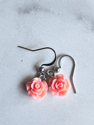 Bijoux boucles d’oreilles roses fleurs pêches