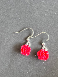 Bijoux boucles d’oreilles roses fleurs rouges Comme un ange