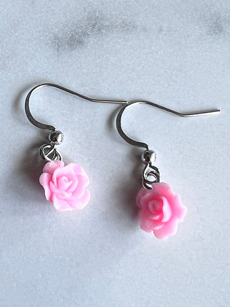 Bijoux boucles d’oreilles roses fleurs roses