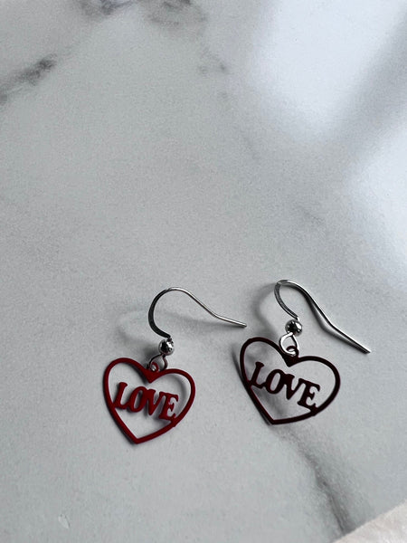 Boucles oreilles coeurs love rouge Comme un ange