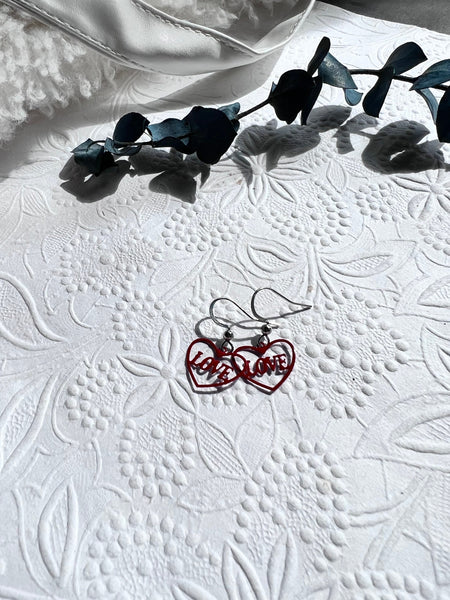 Boucles oreilles coeurs love rouge Comme un ange