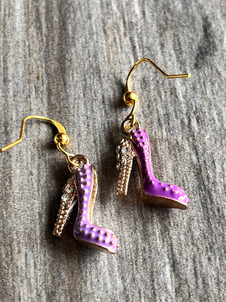Boucles d’oreilles talons hauts mauves Comme un ange