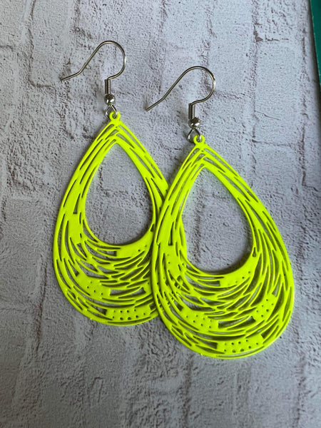 Boucles d’oreilles breloque goutte verte fluo Comme un ange