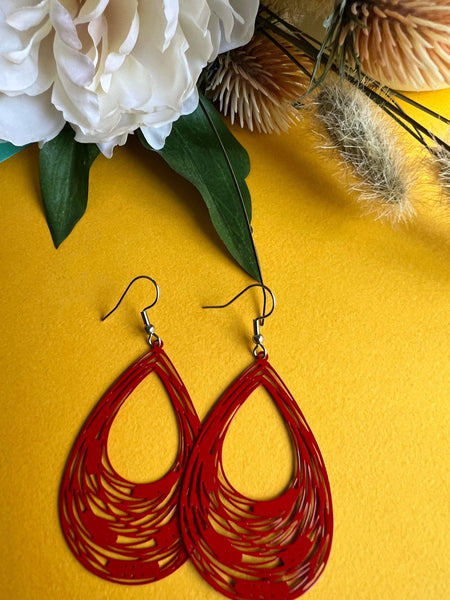 Boucles d’oreilles breloque goutte rouge Comme un ange
